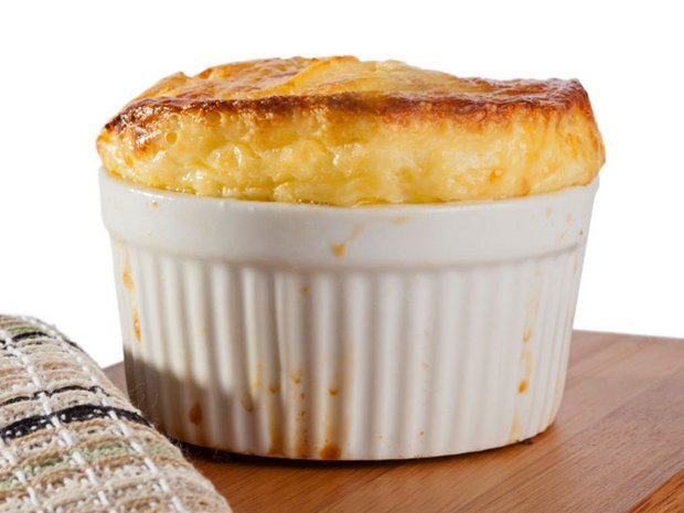 Soufflé con fromage blanc ed erba cipollina