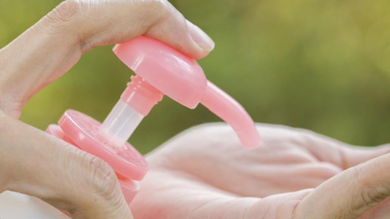 [Translate to Italy - Italian:] disinfectant dispenser